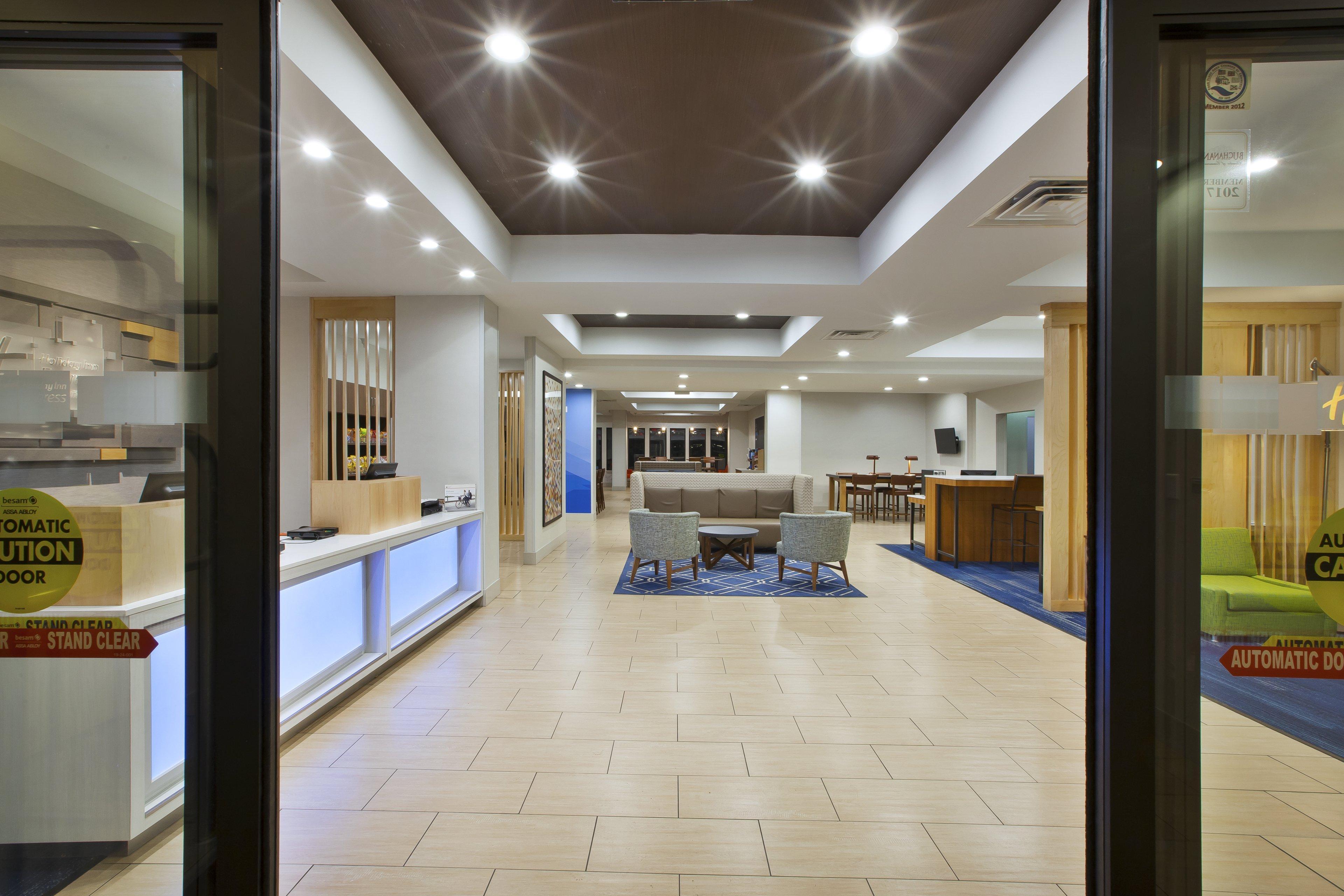 Holiday Inn Express Niles By Ihg Екстер'єр фото