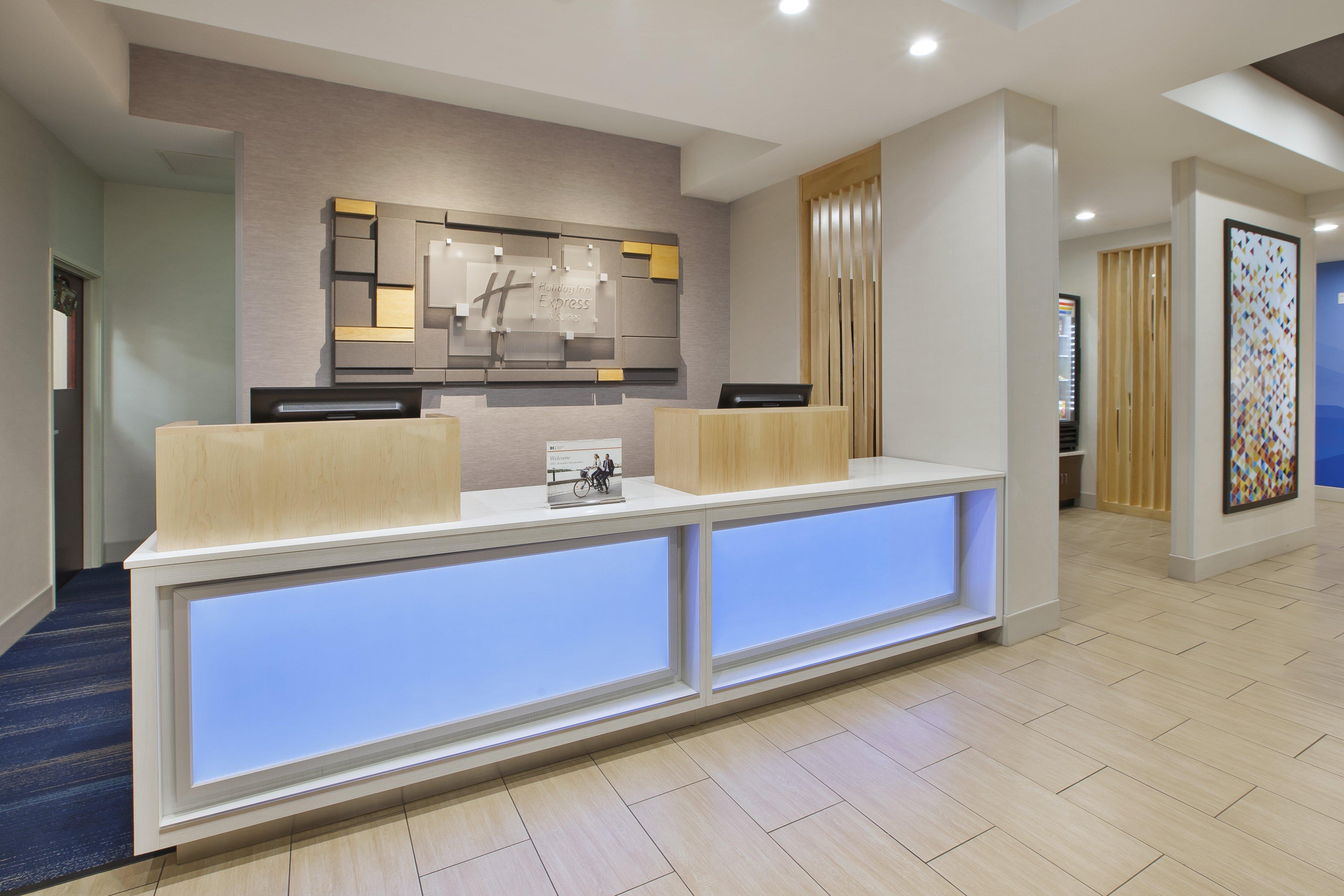 Holiday Inn Express Niles By Ihg Екстер'єр фото