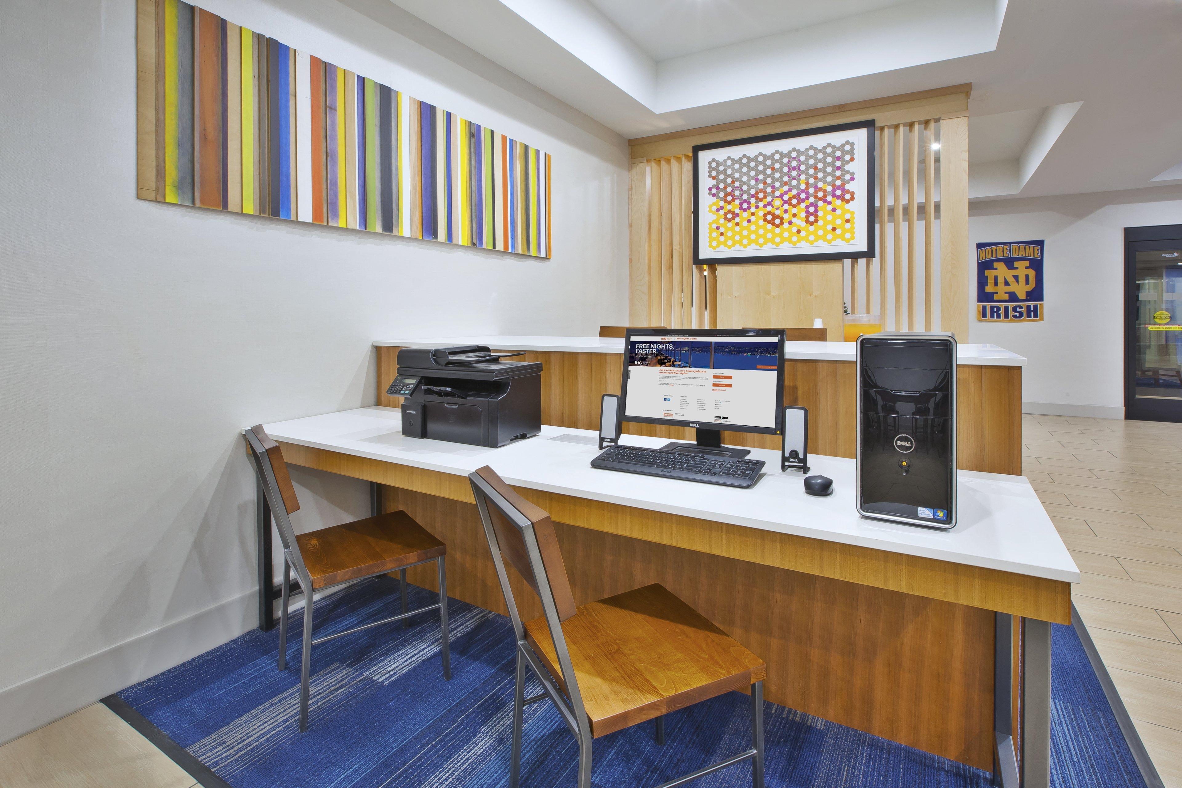 Holiday Inn Express Niles By Ihg Екстер'єр фото