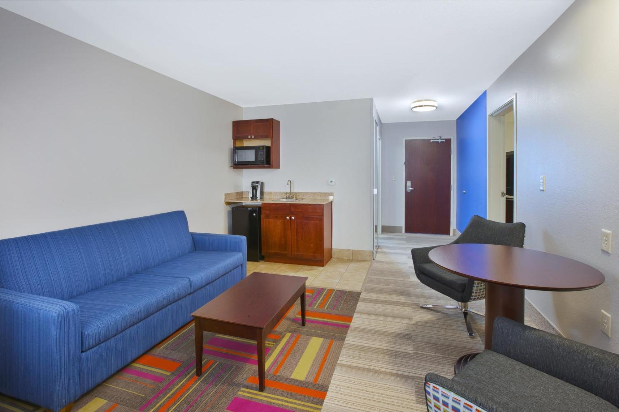 Holiday Inn Express Niles By Ihg Екстер'єр фото