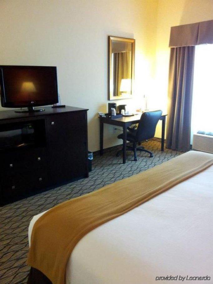 Holiday Inn Express Niles By Ihg Екстер'єр фото