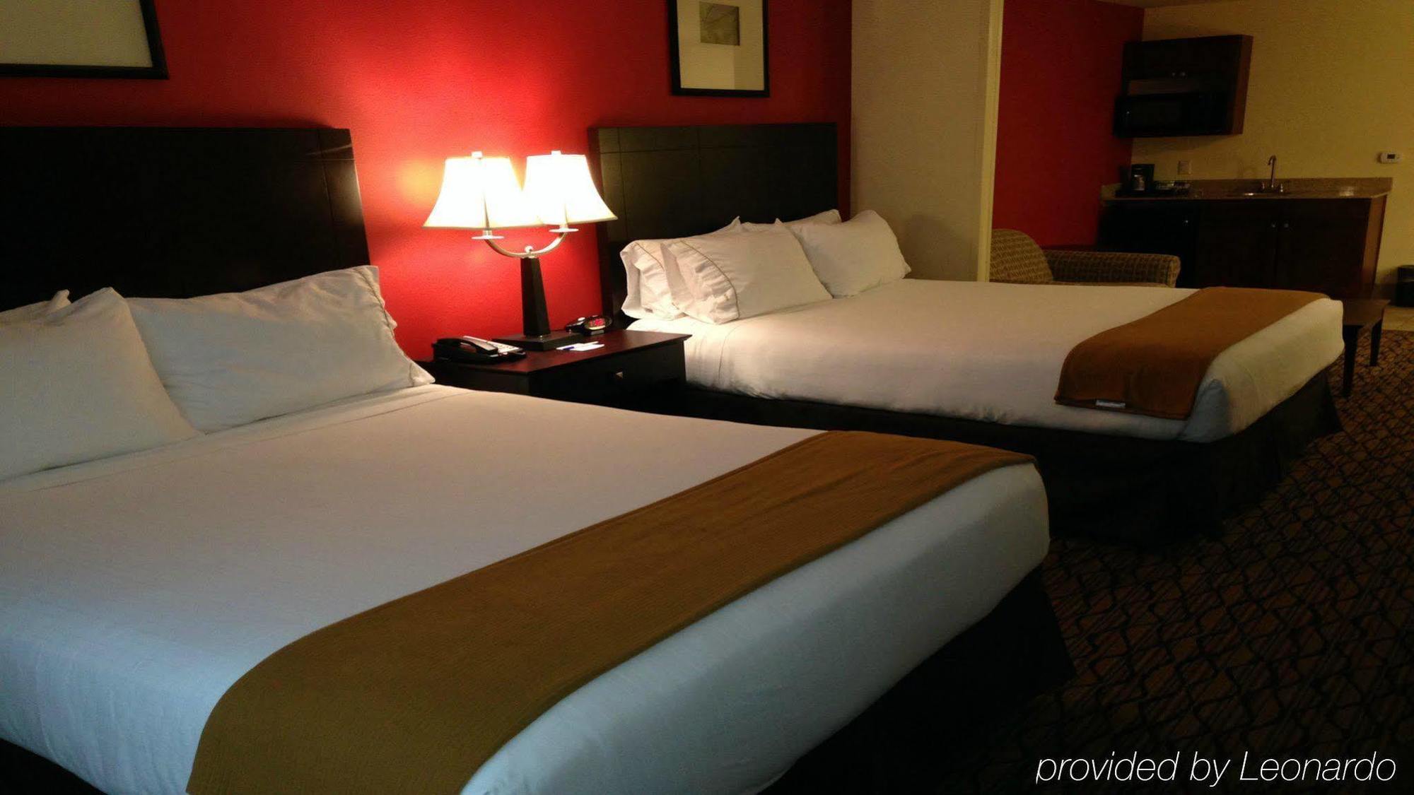 Holiday Inn Express Niles By Ihg Екстер'єр фото